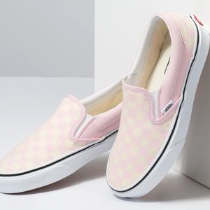 VANS - checkerboard slip ons